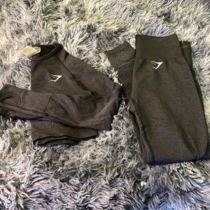 EUC Gym Shark Vital Seamless Leggings and Crop top